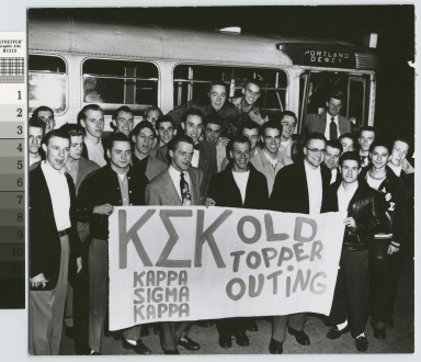 Fraternity outing, Rochester Institute of Technology [1950-1960] [picture]