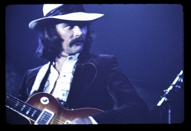 Dickey Betts performs