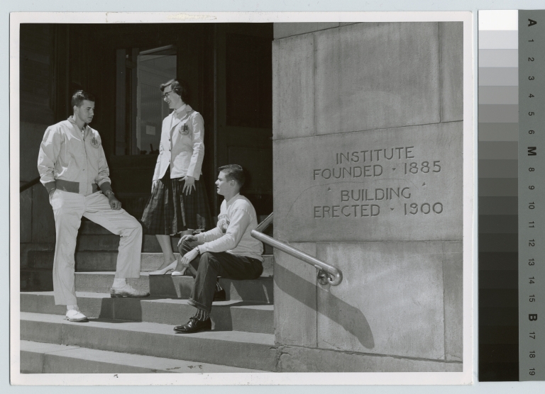 Students, Eastman Building, Rochester Institute of Technology