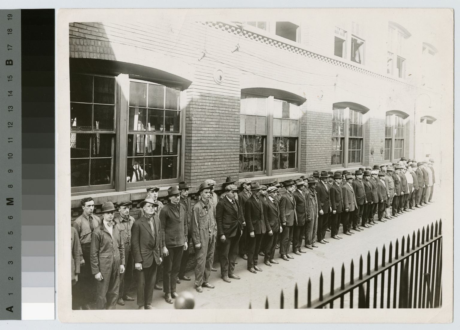 World War I veterans line up, Manual Training Building, Rochester Athenaeum and Mechanics Institute